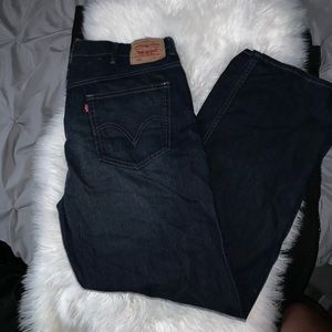 Men's Levi jeans in great condition!!!!